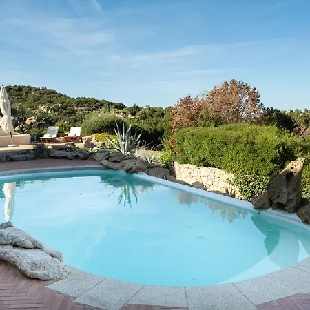 Вілла Lussuosa Con Piscina Opera Dell'arch.couelle