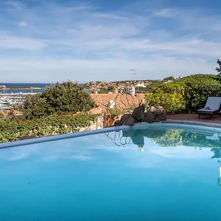 Lussuosa Con Piscina Opera Dell'arch.couelle Вілла *