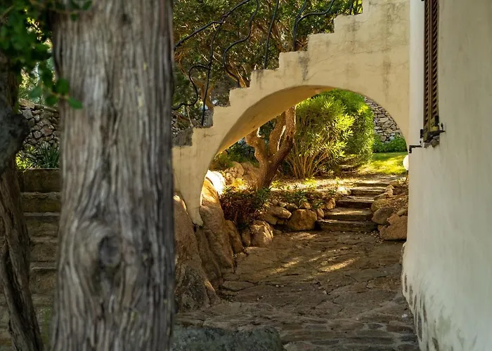 ヴィラ Lussuosa Con Piscina Opera Dell'arch.couelle *