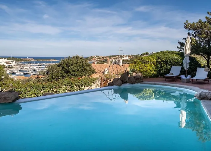 Lussuosa Con Piscina Opera Dell'arch.couelle ヴィラ *