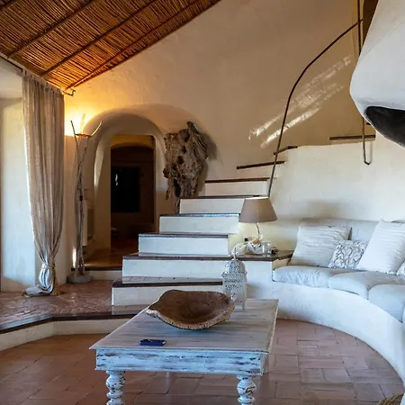 Lussuosa Con Piscina Opera Dell'arch.couelle Villa *