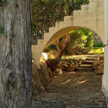 ヴィラ Lussuosa Con Piscina Opera Dell'arch.couelle *
