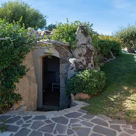 Lussuosa Con Piscina Opera Dell'arch.couelle ポルト・チェルボ