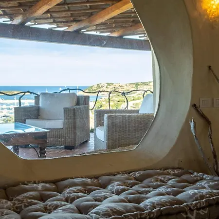 ヴィラ Lussuosa Con Piscina Opera Dell'arch.couelle *