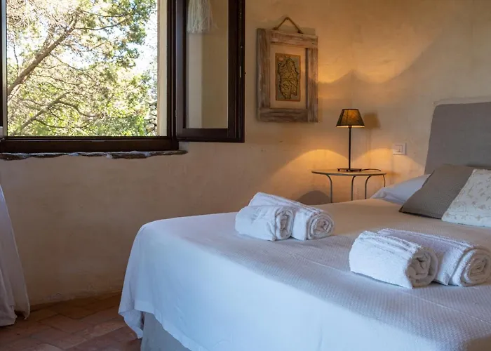 Villa Lussuosa Con Piscina Opera Dell'arch.couelle Porto Cervo