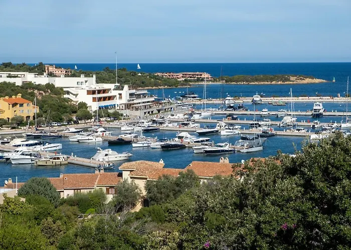 Lussuosa Con Piscina Opera Dell'arch.couelle Porto Cervo