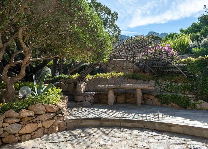 Lussuosa Con Piscina Opera Dell'arch.couelle 빌라