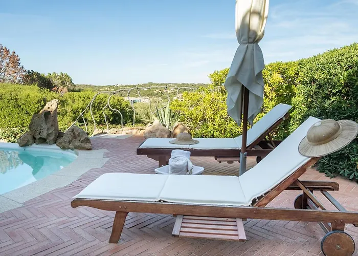 빌라 Lussuosa Con Piscina Opera Dell'arch.couelle *